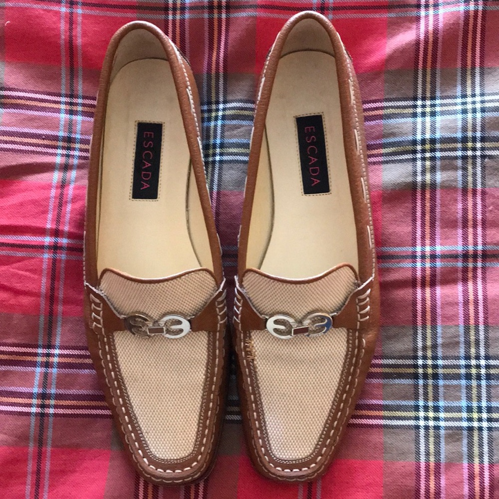 Escada Women’s shoe size US 8 Euro 38